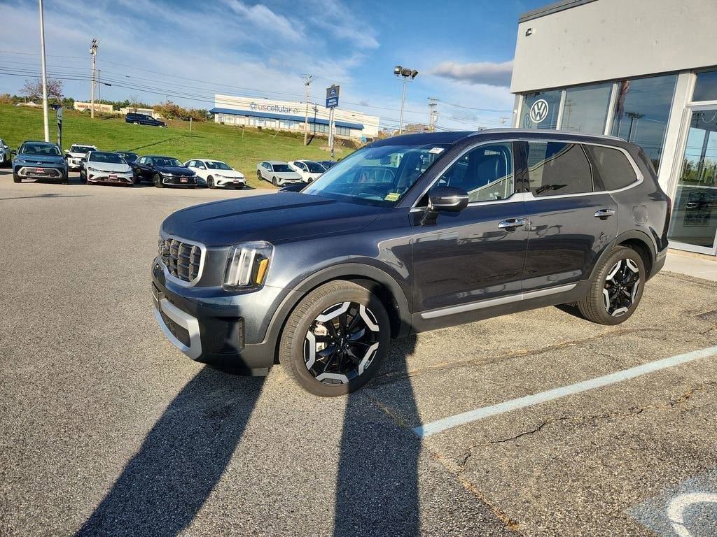 Used 2024 Kia Telluride S SUV