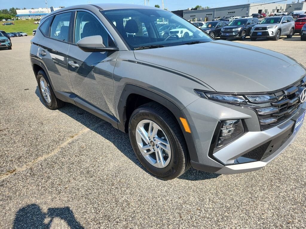Used 2025 Hyundai Tucson SE SUV
