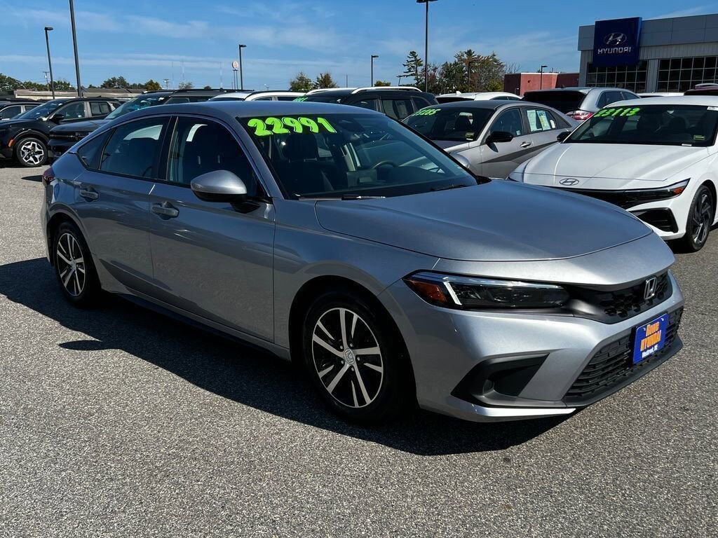 Used 2024 Honda Civic LX Hatchback