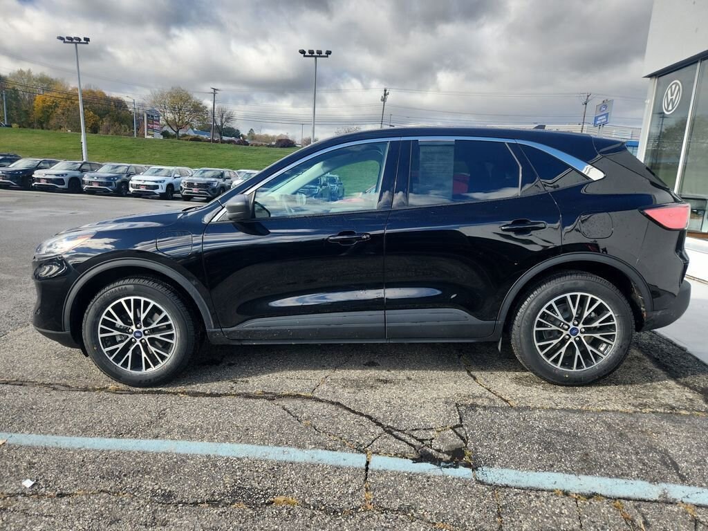 Used 2022 Ford Escape Plug-In Hybrid SE SUV