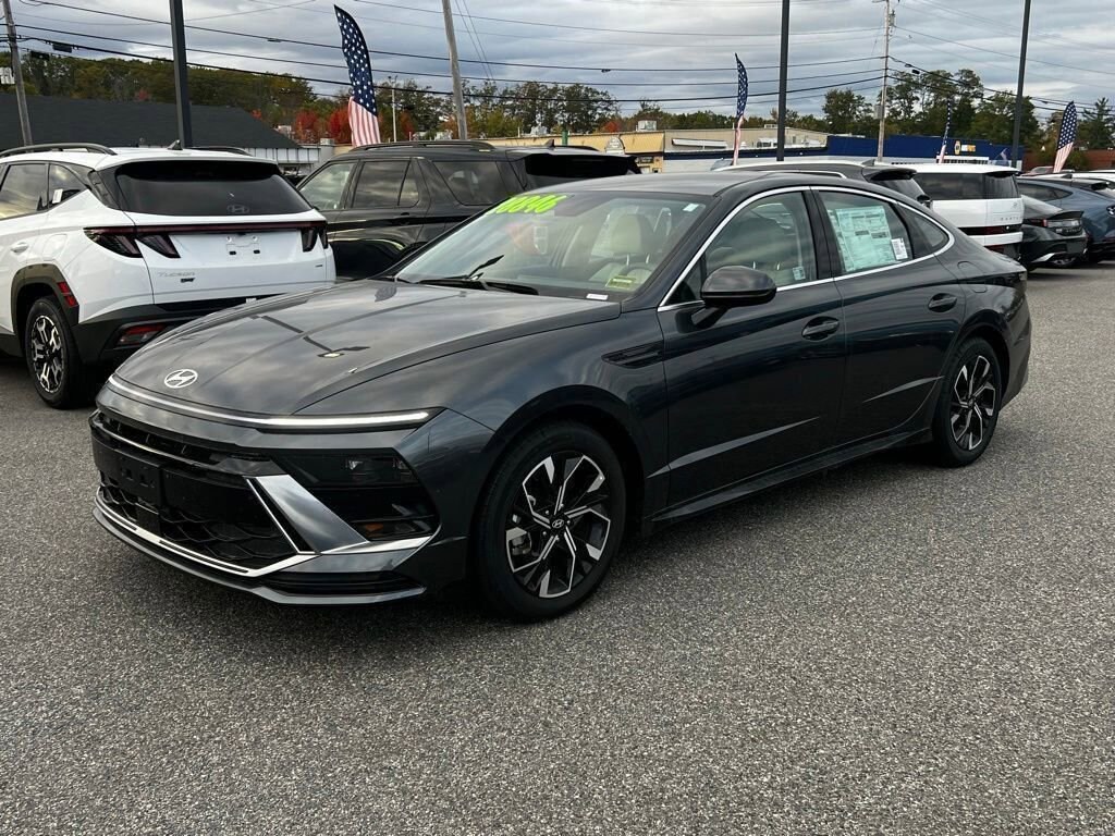 Used 2025 Hyundai Sonata SEL Sedan