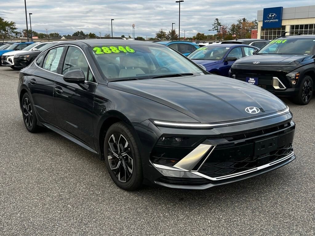 Used 2025 Hyundai Sonata SEL Sedan