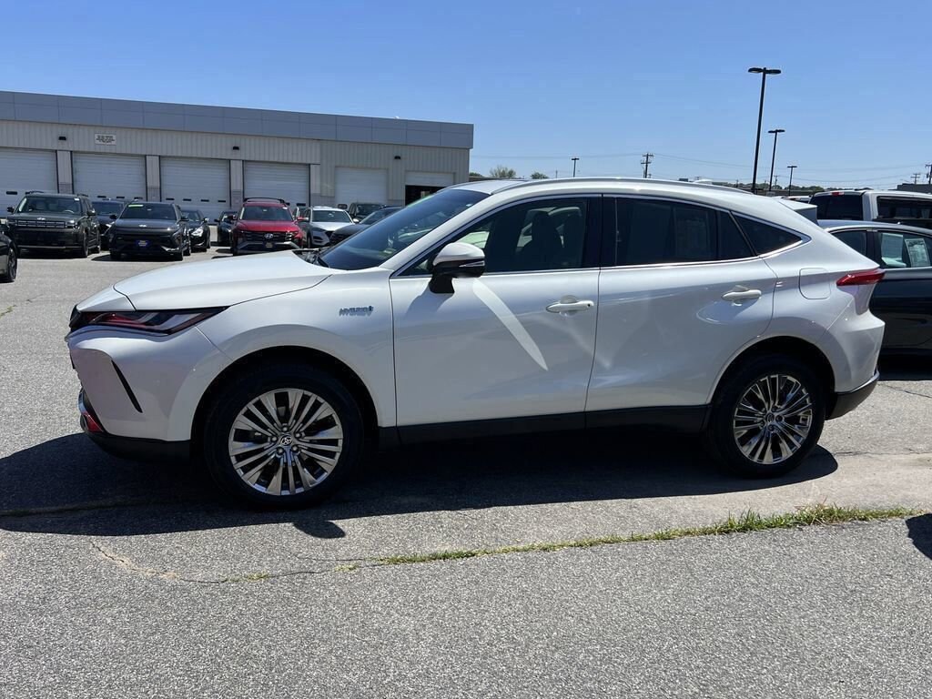 Used 2021 Toyota Venza XLE SUV