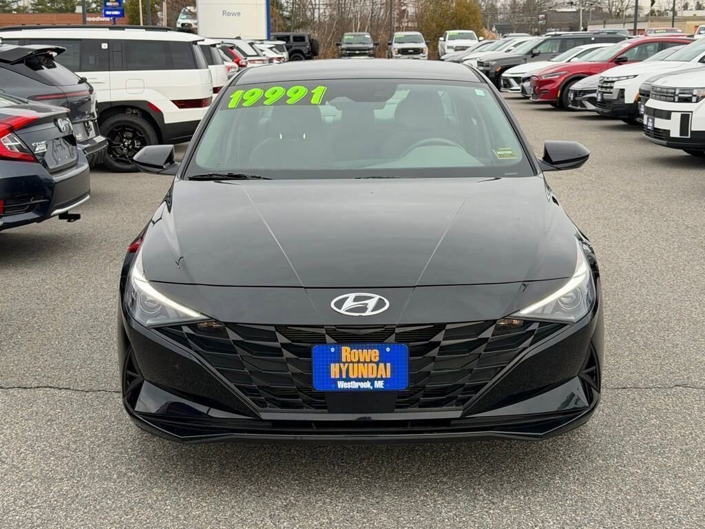 Used 2023 Hyundai Elantra SEL Sedan