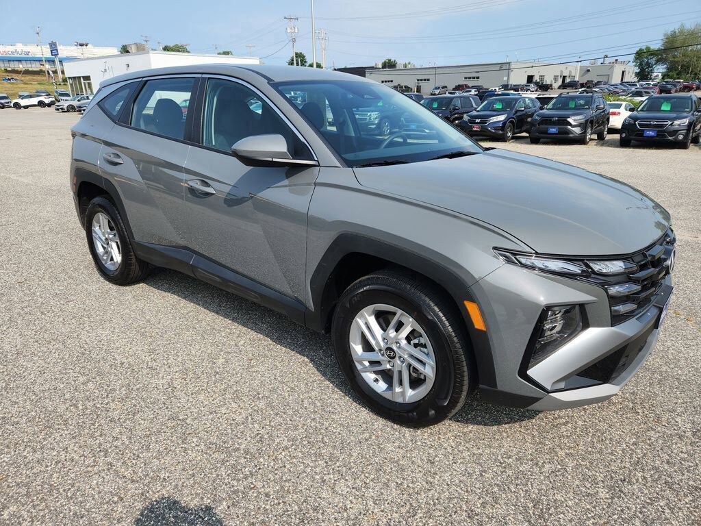 Used 2025 Hyundai Tucson SE SUV