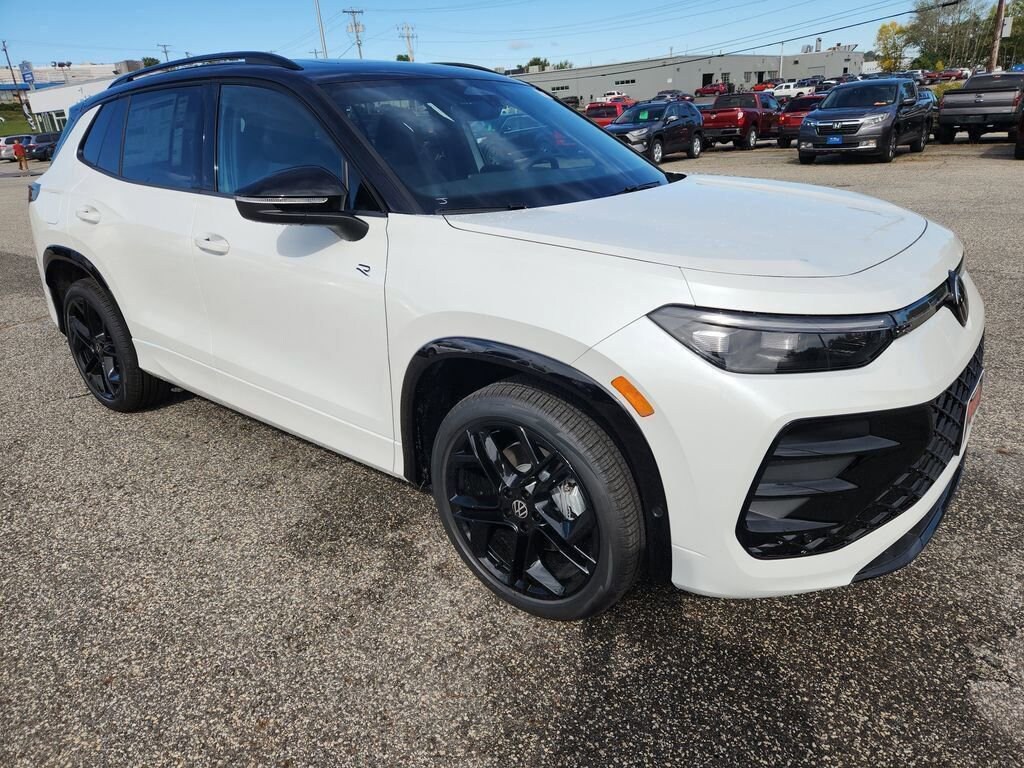 New 2025 Volkswagen Tiguan 2.0T SE R-Line Black SUV