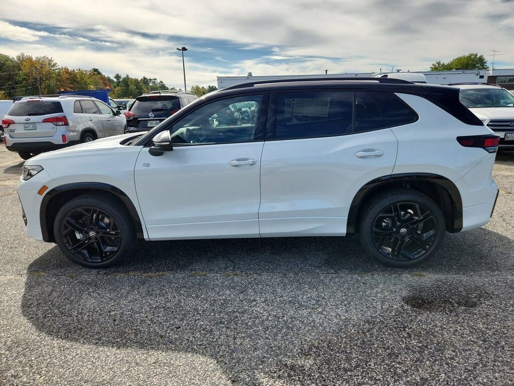 New 2025 Volkswagen Tiguan 2.0T SE R-Line Black SUV