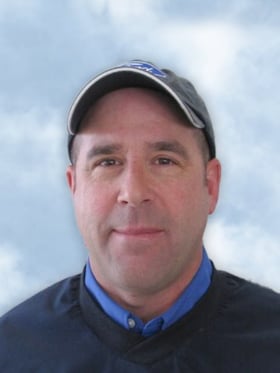 Staff member Steve Entrott from ID_8ac9bb31e1dd