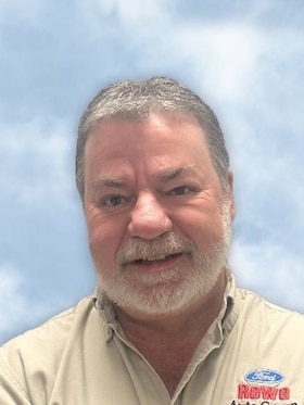 Staff member Bob Whiting from ID_b336c841de31