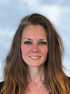 Staff member Amanda Keller from ID_deac38618945
