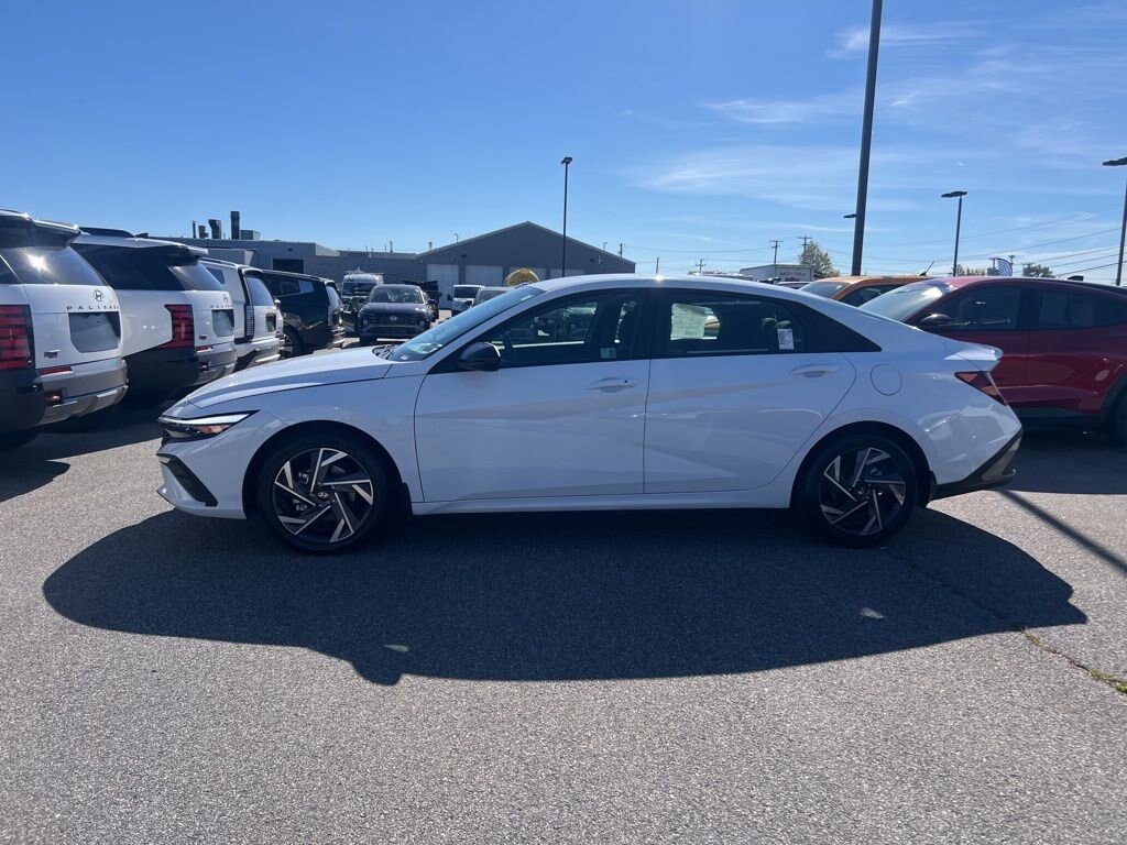 Certified 2025 Hyundai Elantra SEL Sport Sedan