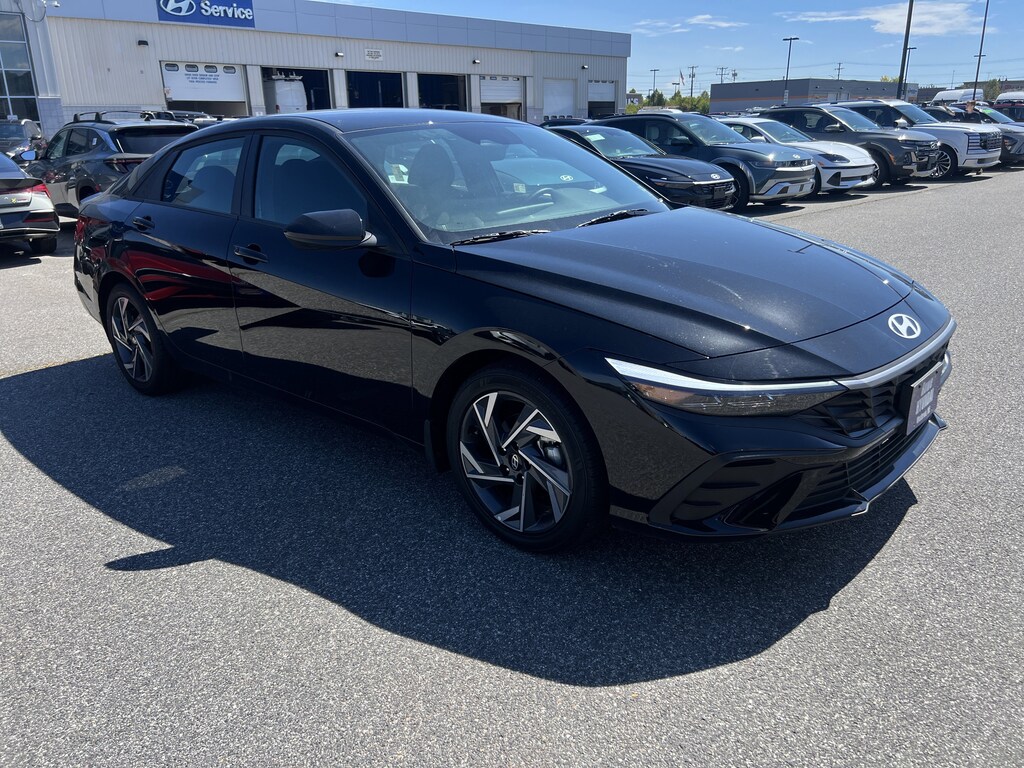 Certified 2025 Hyundai Elantra SEL Sport Sedan