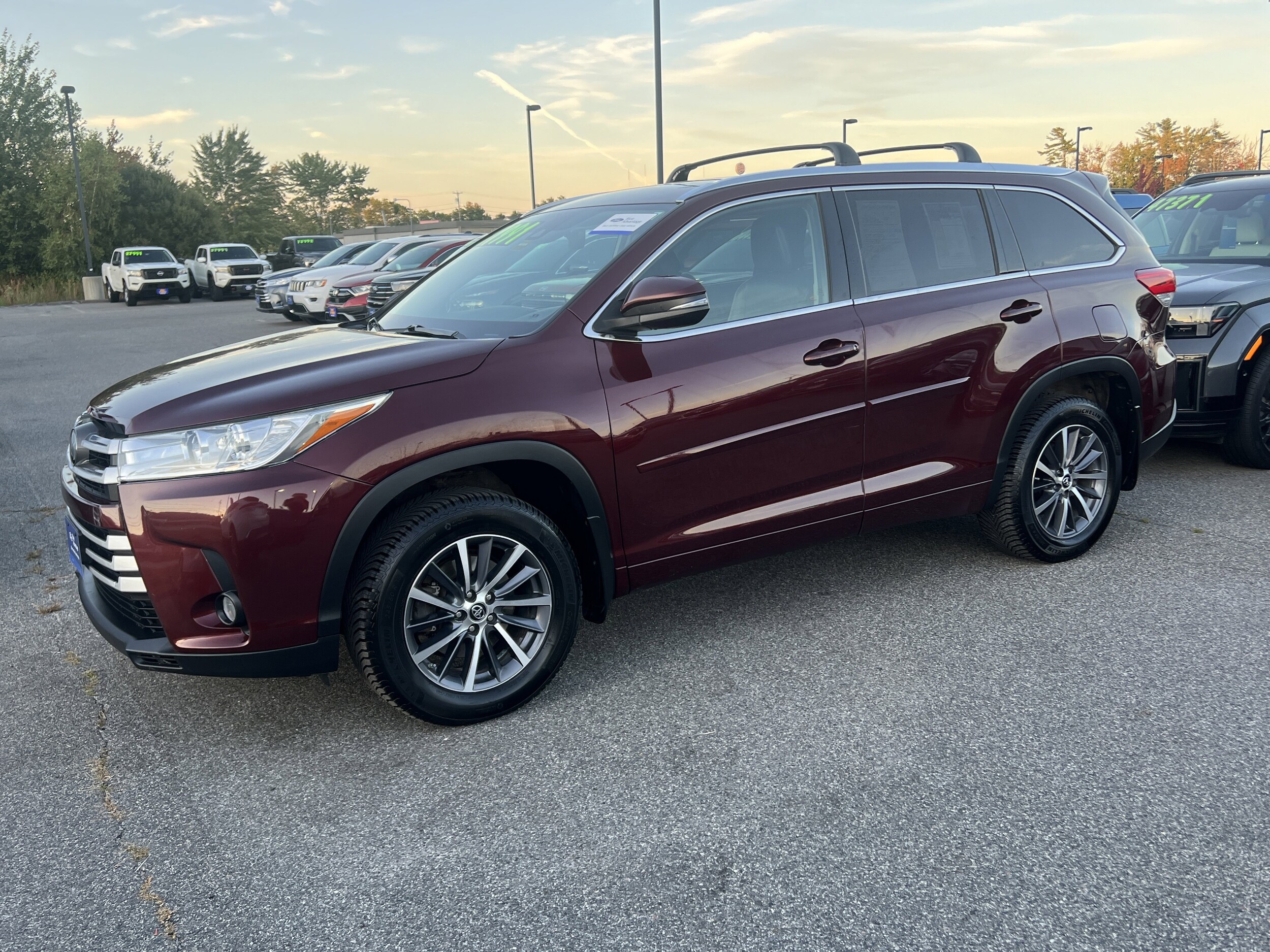 2017 Toyota Highlander SE XLE photo 3