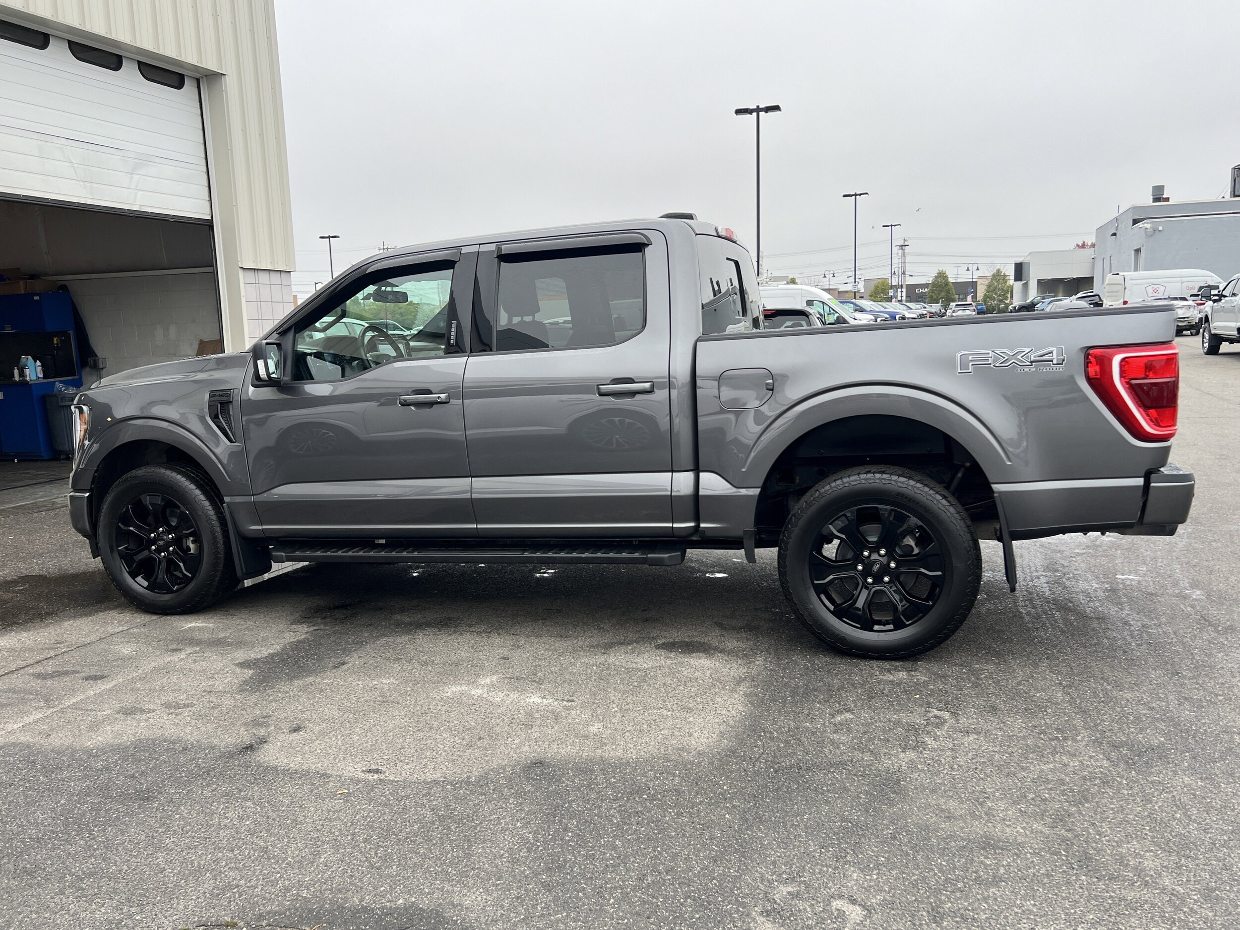2022 Ford F-150 XLT photo 4