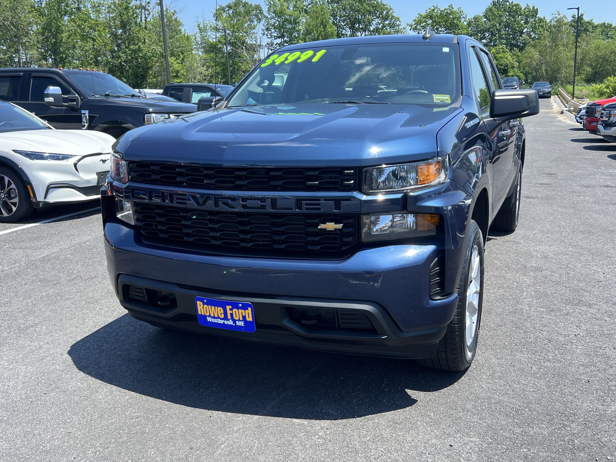 Used 2021 Chevrolet Silverado 1500 Custom with VIN 1GCUYBEF2MZ125280 for sale in Westbrook, ME