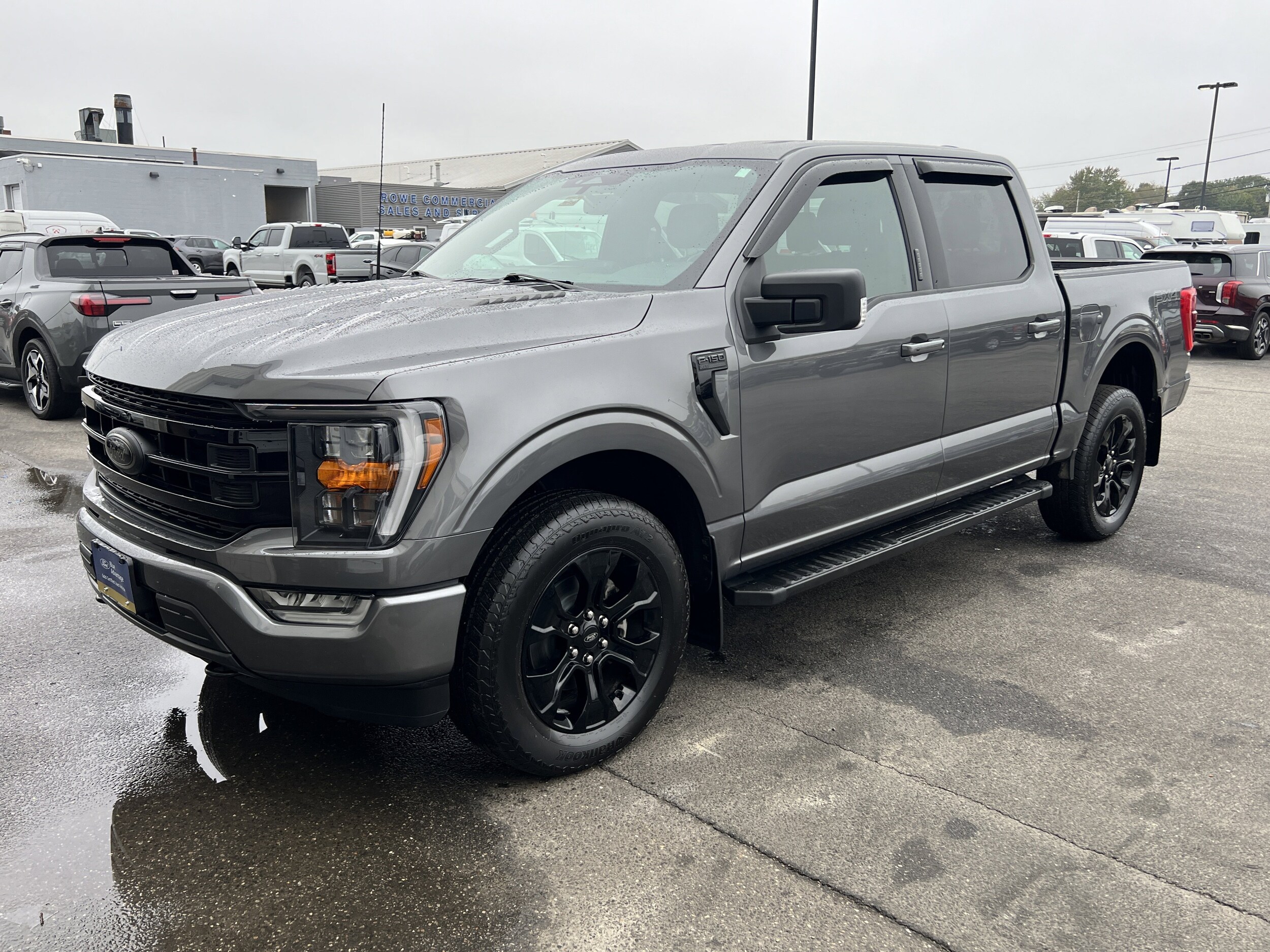 2022 Ford F-150 XLT photo 3