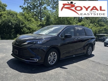 2024 Toyota Sienna XLE 7 Passenger Van Passenger Van