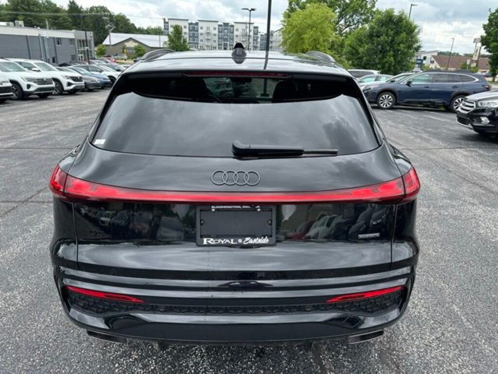 New 2026 Audi Q5 2.0T Prestige SUV