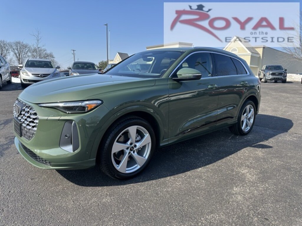 New 2025 Audi Q5 2.0T Prestige SUV