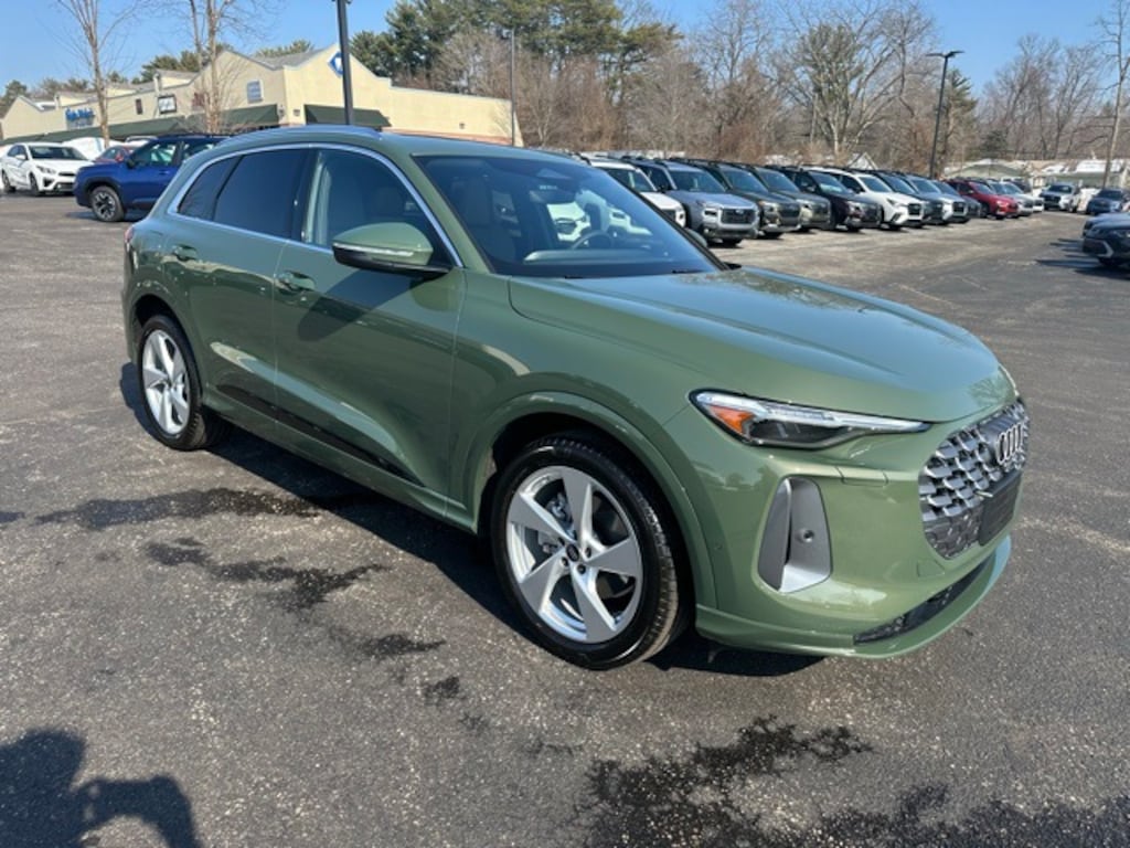 New 2025 Audi Q5 2.0T Prestige SUV