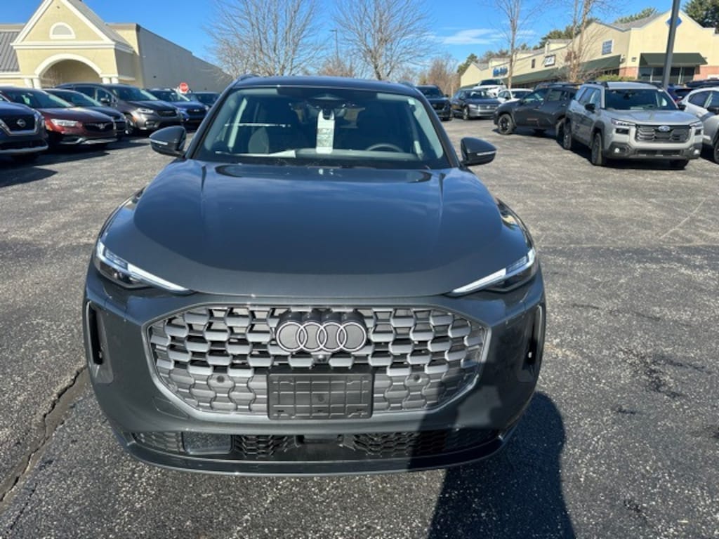 New 2025 Audi Q5 2.0T Premium Plus SUV