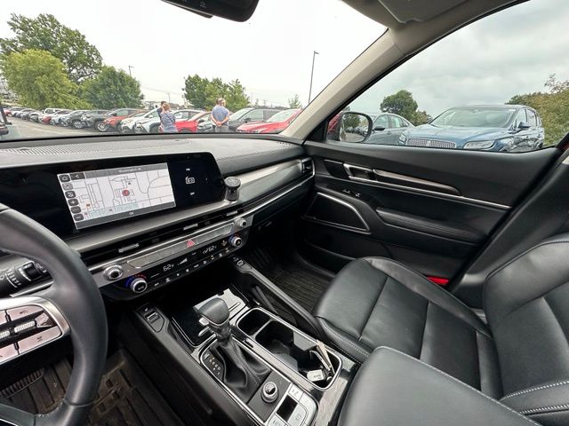 2024 Kia Telluride S - Photo 15