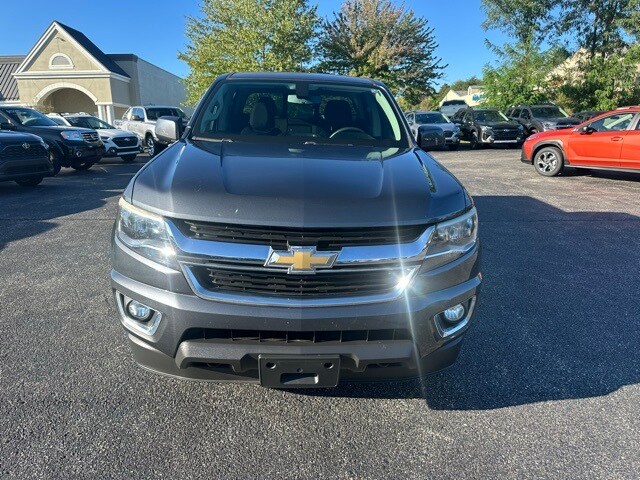 2016 Chevrolet Colorado LT photo 2