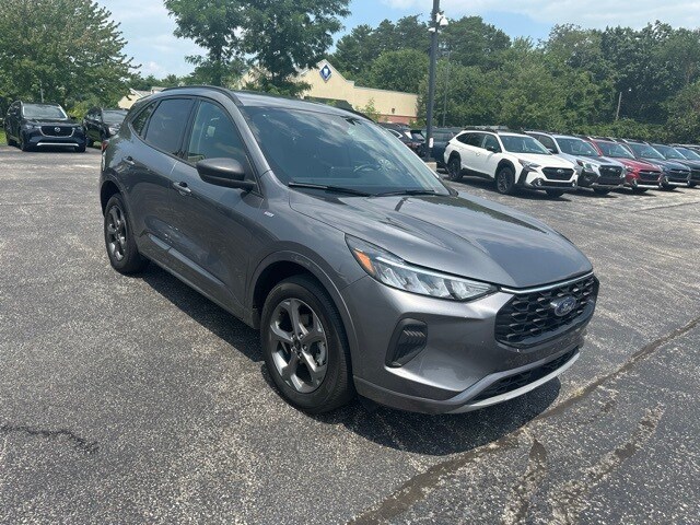 2024 Ford Escape ST-Line photo 3