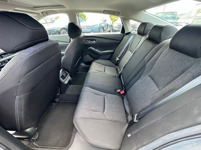2025 Honda Accord SE - Photo 19