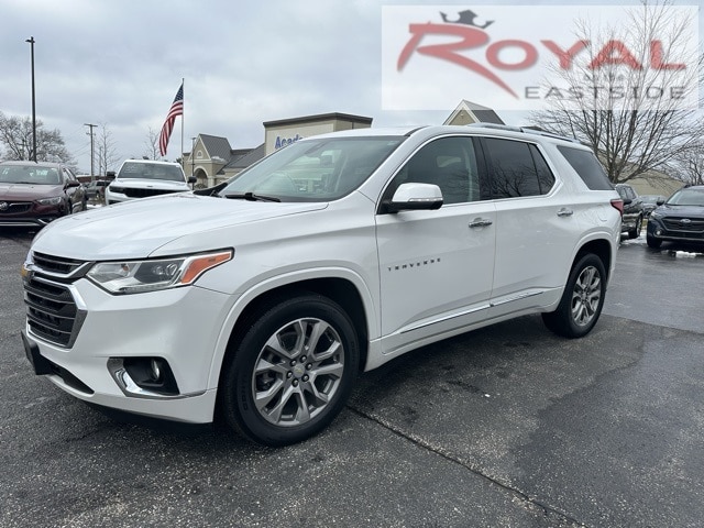 2021 Chevrolet Traverse Premier's photo