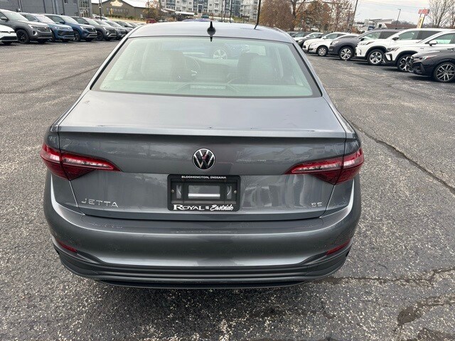 2023 Volkswagen Jetta 1.5T SE photo 4