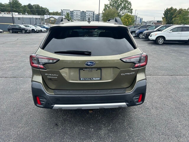 2020 Subaru Outback Limited photo 3