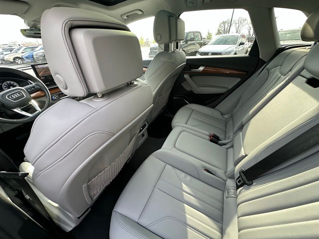 2022 Audi Q5 Premium Plus - Photo 18