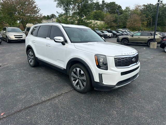 2020 Kia Telluride S photo 2