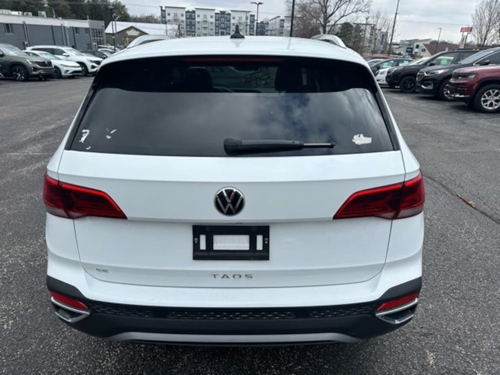 Used 2023 Volkswagen Taos 1.5T SE SUV