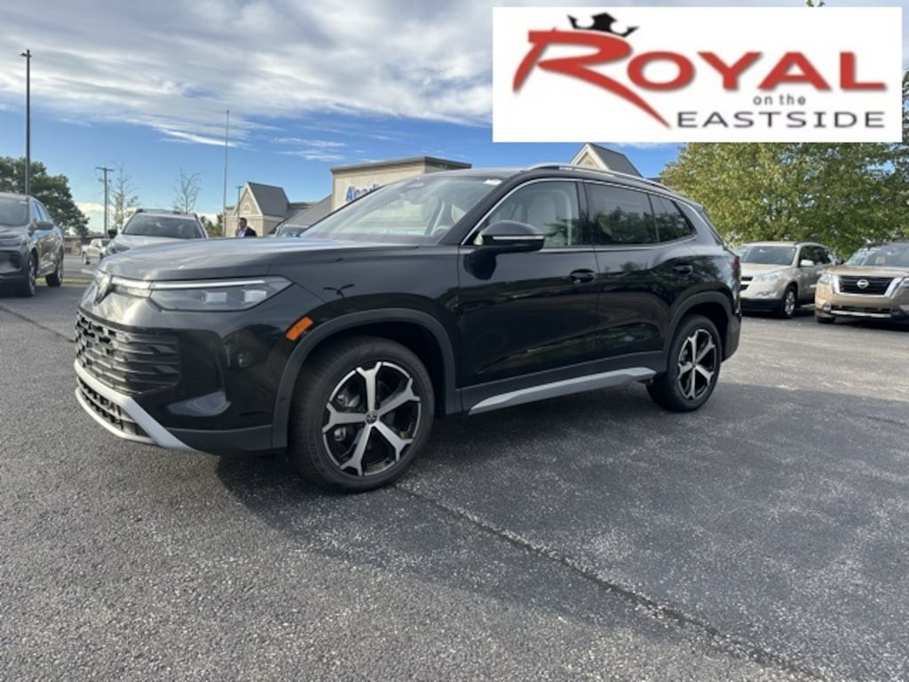 New 2025 Volkswagen Tiguan 2.0T SE SUV