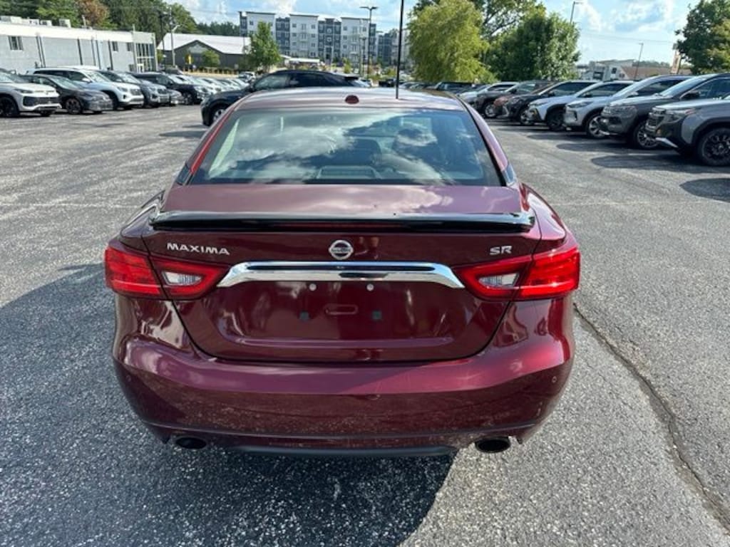Used 2016 Nissan Maxima SR Sedan