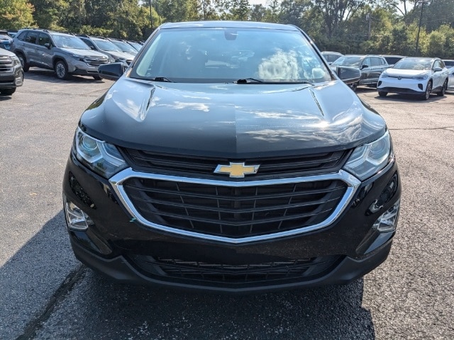 Used 2019 Chevrolet Equinox LT with VIN 2GNAXUEV0K6222129 for sale in Bloomington, IN