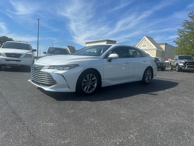 2019 Toyota Avalon XLE's photo
