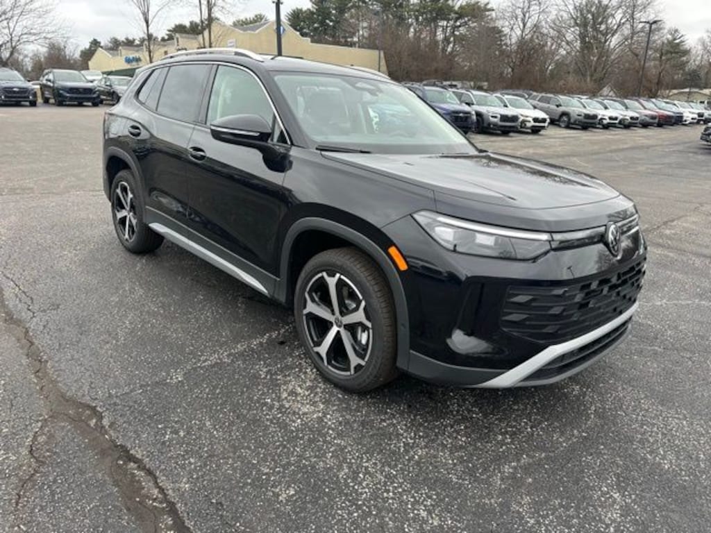 New 2026 Volkswagen Tiguan 2.0T SE SUV