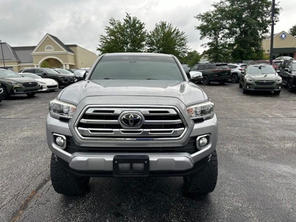 Used 2019 Toyota Tacoma Limited Truck