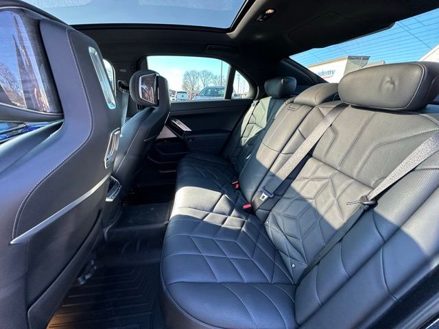 2024 BMW 7 Series 740i - Photo 20