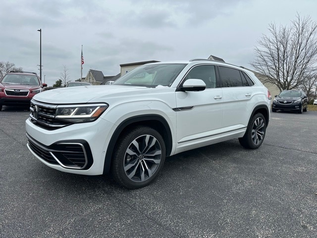 2022 Volkswagen Atlas Cross Sport SEL Premium R-Line's photo
