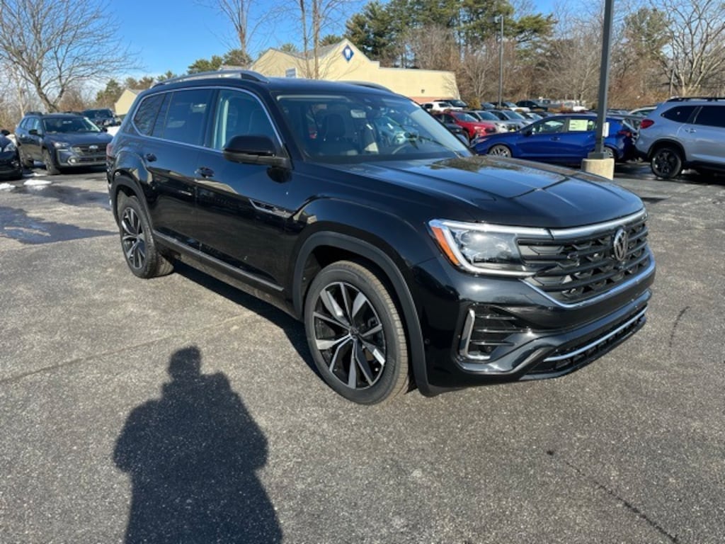 New 2026 Volkswagen Atlas 2.0T SEL Premium R-Line SUV