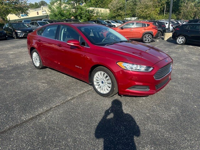 2014 Ford Fusion Hybrid SE photo 3