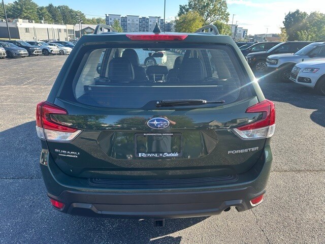 2023 Subaru Forester Base photo 3