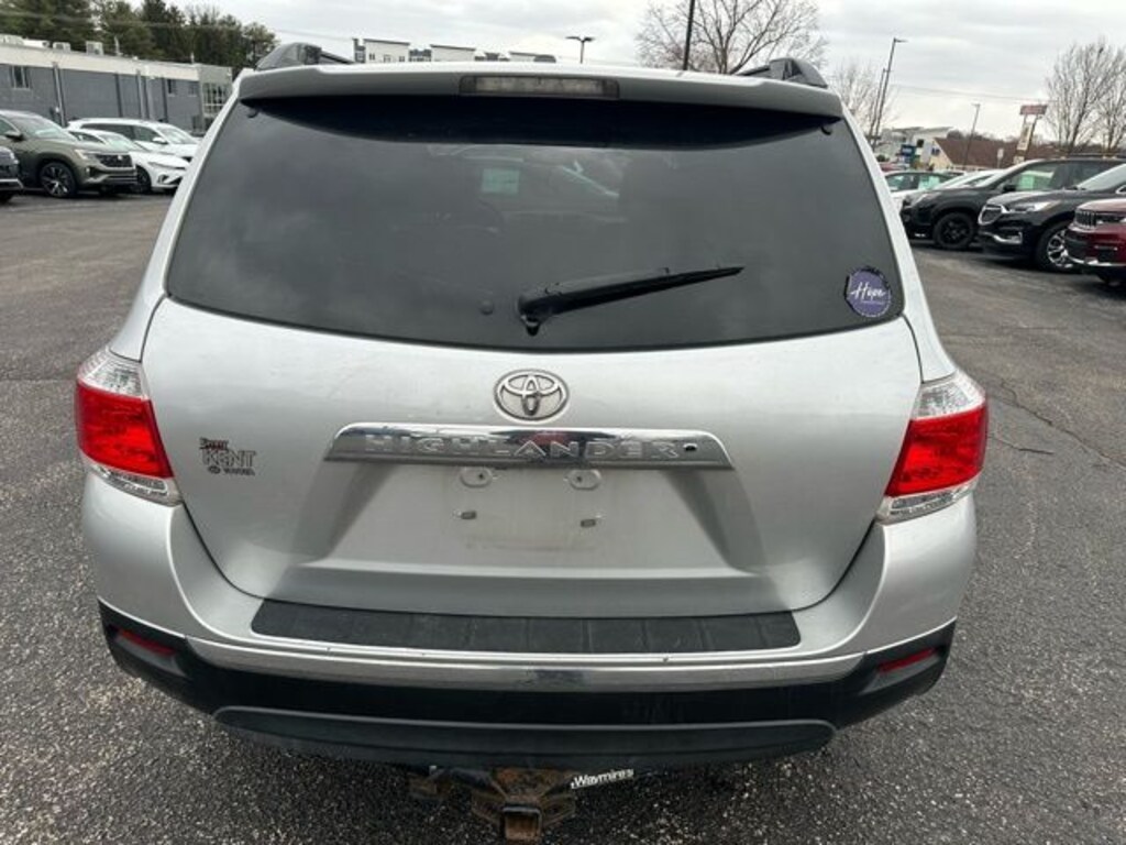Used 2012 Toyota Highlander SE SUV