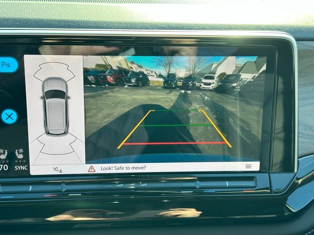 2026 Volkswagen Atlas SE w/Tech - Photo 14