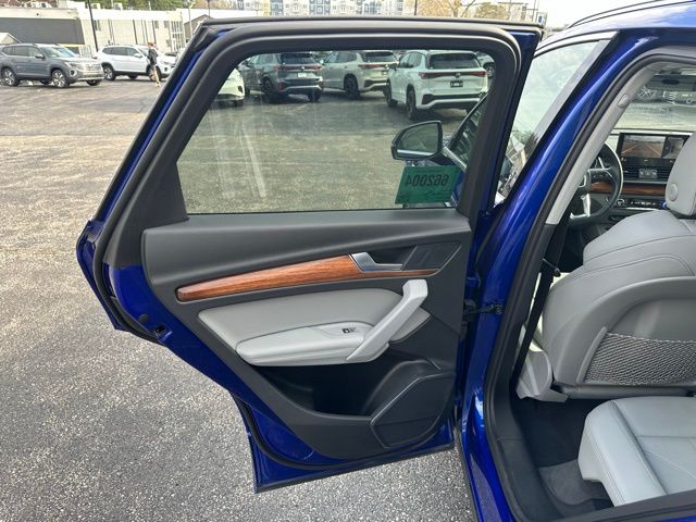 2022 Audi Q5 Premium Plus - Photo 17