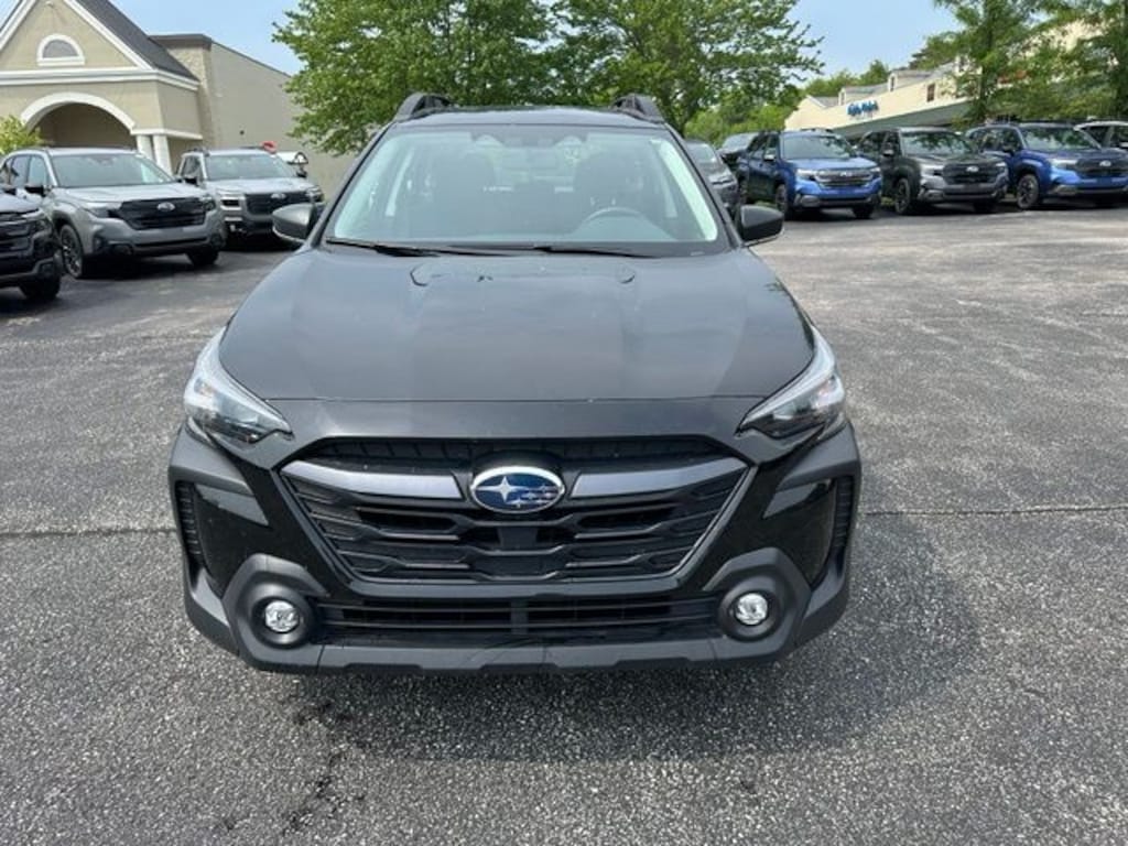 Used 2025 Subaru Outback 2.5i SUV
